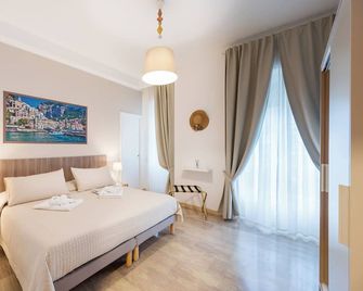 Panoramic Rooms Salerno - Salerno - Bedroom