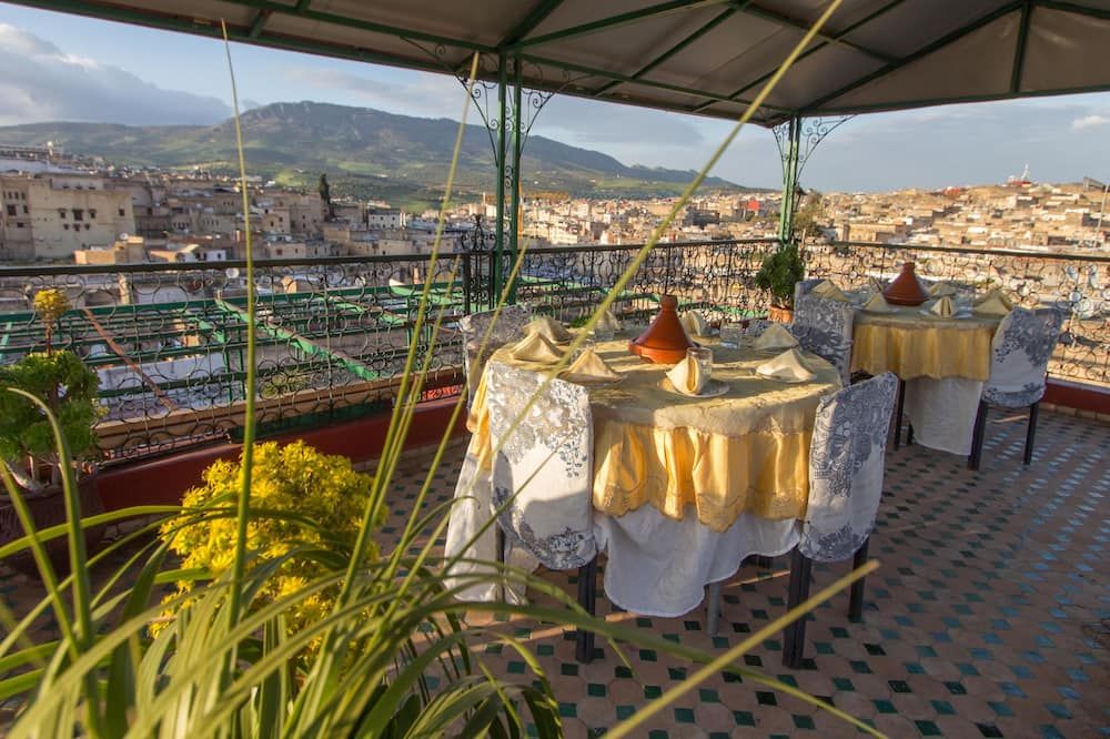 Riad El Bacha - פז - מרפסת