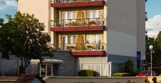 Hotel Bellevue - Σκόπια - Κτίριο