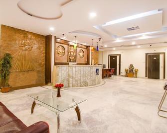 Spot On Hotel New Simran Palace - Secunderabad - Recepción