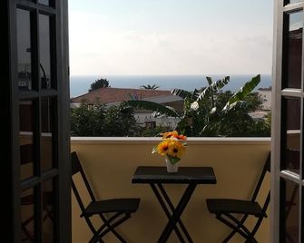 Guest House Capitan Libeccio - טרופאה - מרפסת