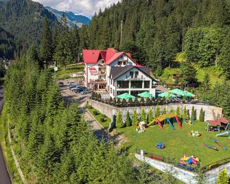 Piscul Negru Hotel - Transfagarasan - Arefu
