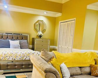 Masters Magic - Charming 2-bedroom Guest House, Augusta Regional Airport - Augusta