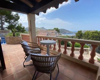 Finca with magical romantic harbor and sea views and pool in Puerto Andratx - Puerto de Andrach - Balcón