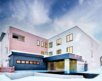 Winery Hotel And Condominium Hitohana - Furano - Gebouw