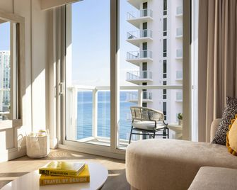 The Sunny Miami Sunny Isles Beach, Curio Collection by Hilton - Sunny Isles Beach - Chambre