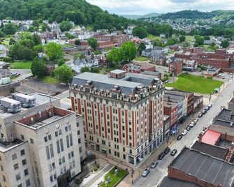 Court St Suite - Clarksburg