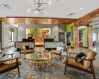 Hotel Indigo Traverse City By IHG - Traverse City - Recepción