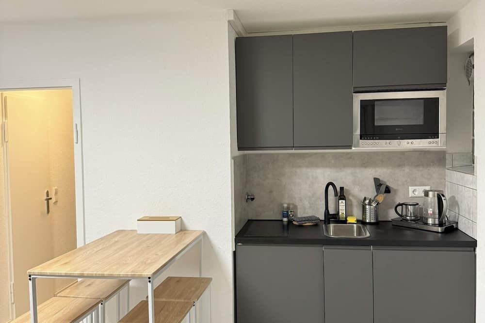 Modernes Apartment nahe Arena & Mercedes Museum - Stuttgart - Cocina