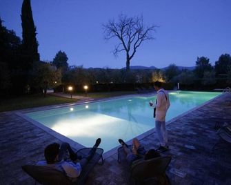 Hotel & Spa Villa dei Mosaici - Spello - Bazén