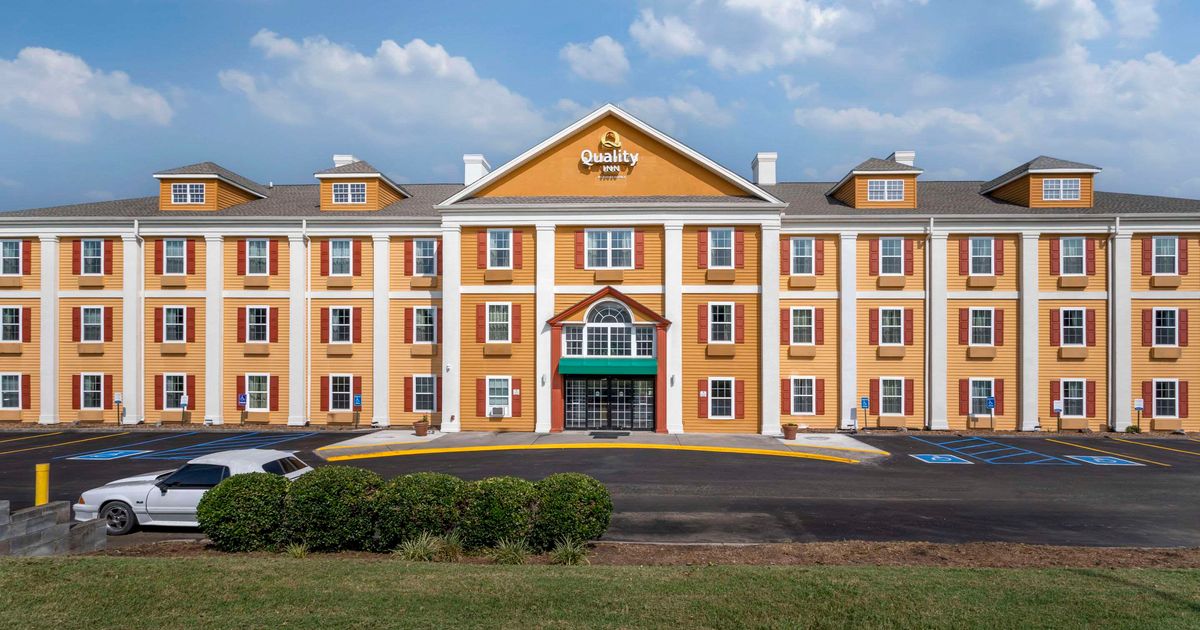 Oak Ridge Inn Quality Inn Oak Ridge - Knoxville West from $67. Oak Ridge Hotel Deals ...