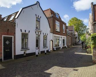 Cozy courtyard house in the village center near the beach, sea and dunes - Wassenaar - Gebäude