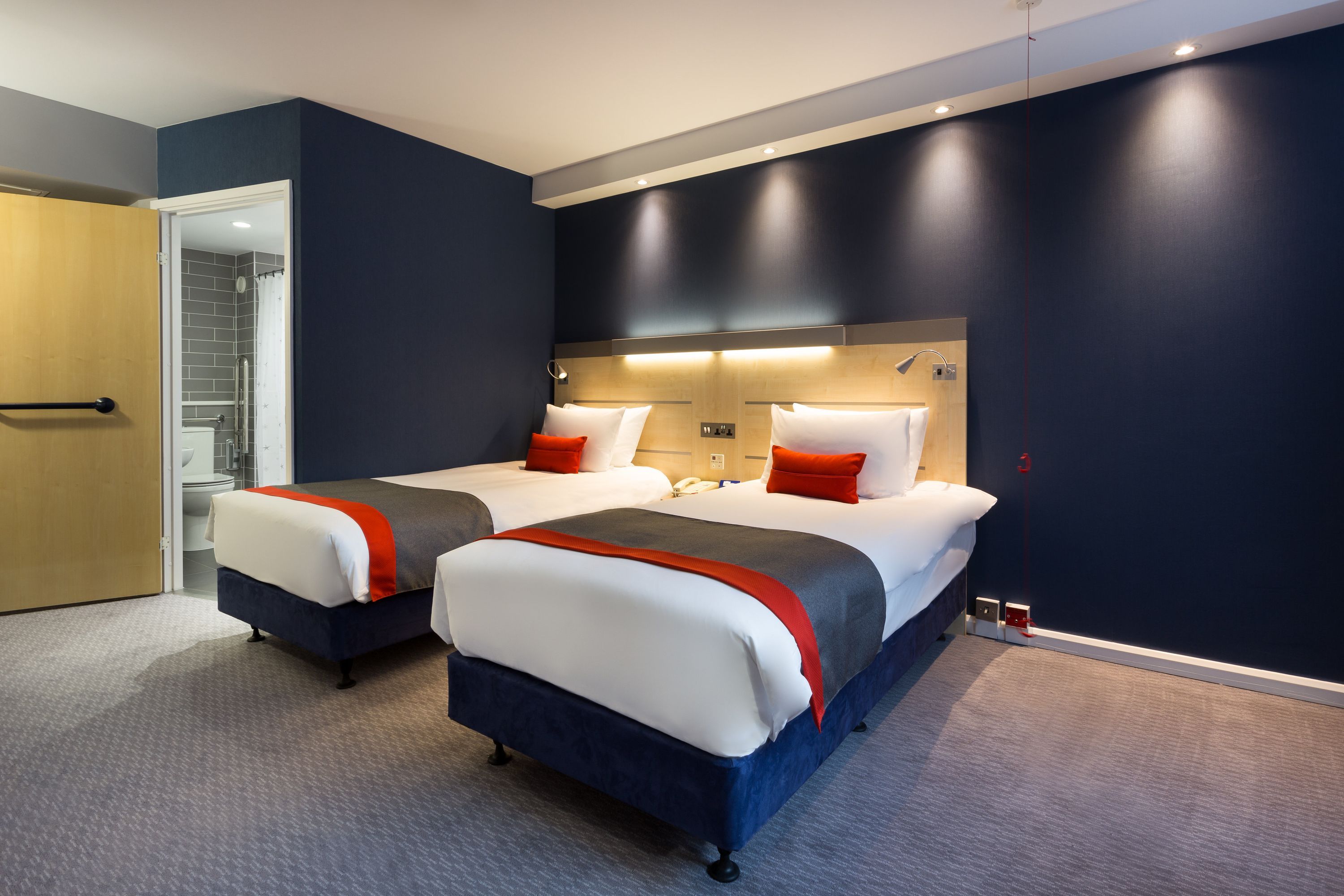 Holiday Inn Express London - Watford Junction By IHG - ווטפורד - חדר שינה