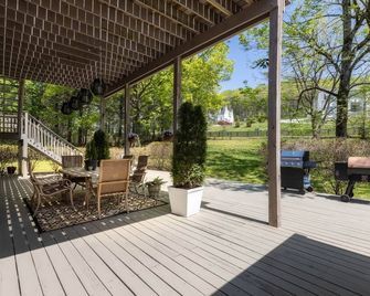 Serene Large 5bd/5.5ba Estate in Brentwood - Brentwood - Patio