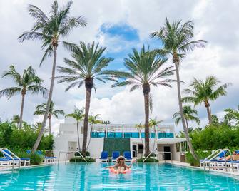 Tideline Palm Beach Ocean Resort and Spa - Palm Beach - Piscina