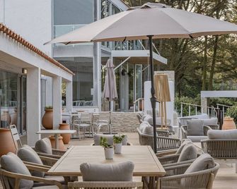 Hôtel Punta Lara - נורמוטייה אן לאיל - פטיו