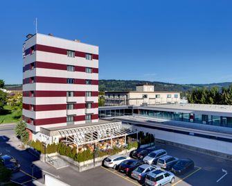Hôtel Rallye & Entrées aux Bains de la Gruyère - Bulle - Building