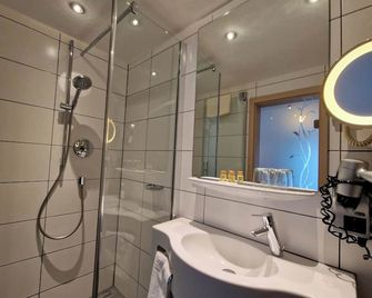 Blume Hausach I Hotel & Restaurant - Hausach - Baño