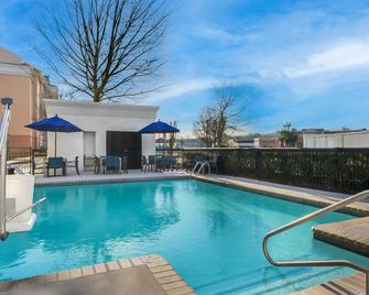 Hampton Inn & Suites Birmingham-Pelham (I-65) - Pelham - Piscina