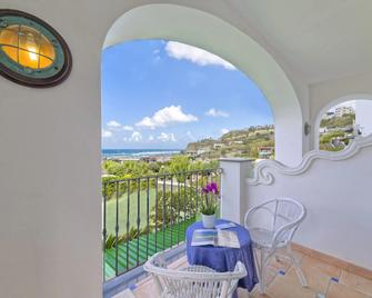 Hotel Punta Imperatore - Forio - Balcony