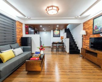 Iris Hill Villa Hue - Hue - Living room