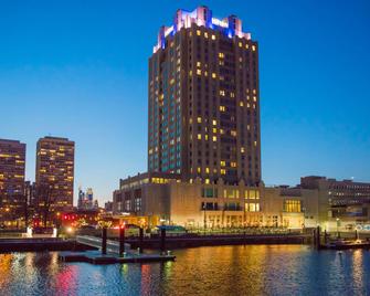 Hilton Philadelphia at Penn's Landing - Philadelphia - Building