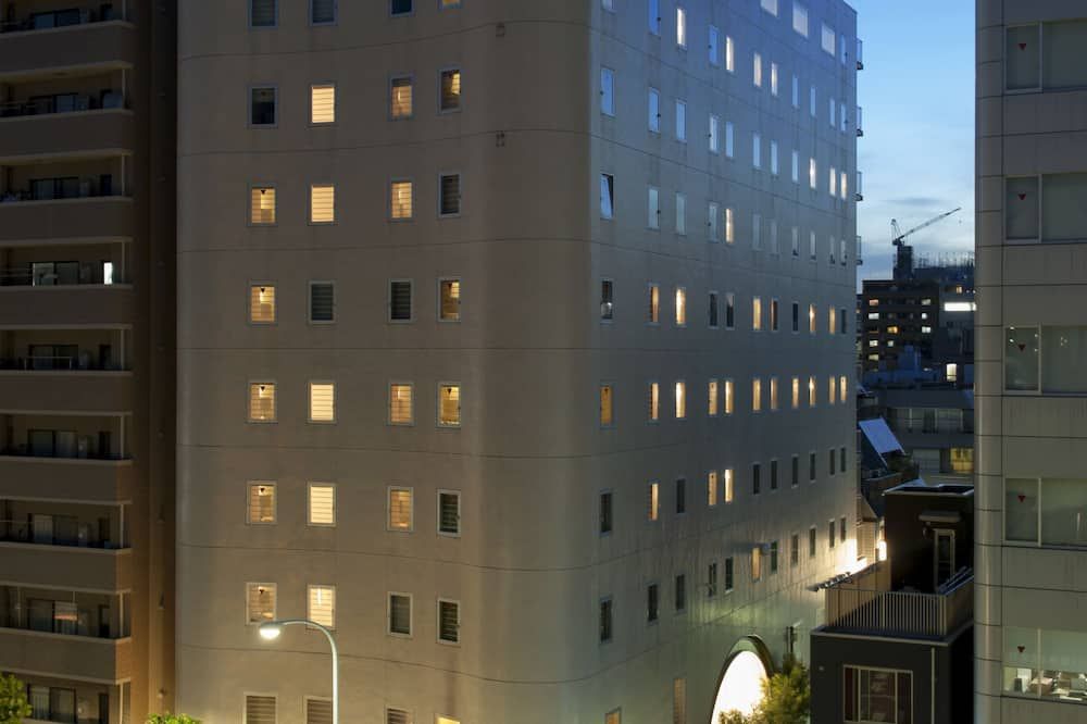 أجورا بليس طوكيو أساكوسا