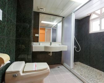 Spring Art Hotel - Kaohsiung - Baño