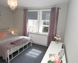 Mar Apartment - Stirling