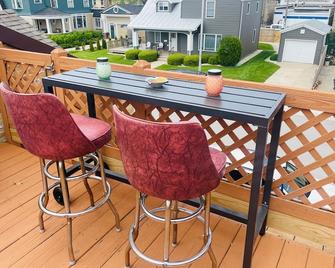 Luxury Meets Historic @ The Luxe Loft - Amazing Location! - Algoma - Балкон