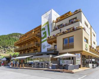 Hotel Bäckelar Wirt Superior - Sölden - Gebouw