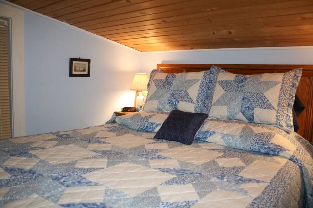 Serendipity Bed and Breakfast - Saugatuck - Bedroom