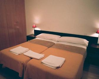 Apartamentos Auhabitat Zaragoza, edificio de apartamentos turísticos - Zaragoza - Sufragerie