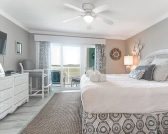 101 Mariners Cay! Luxury Living, Community Pool, & Stunning Views! - Folly Beach - Habitación