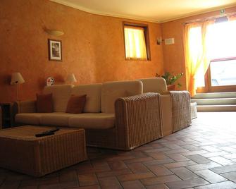 Albergo Venturelli - Borno - Soggiorno