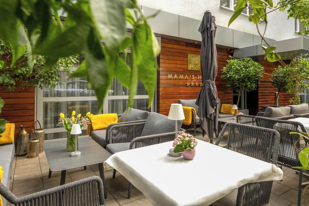 Mama's Design & Boutique Hotel - ברטיסלבה - פטיו