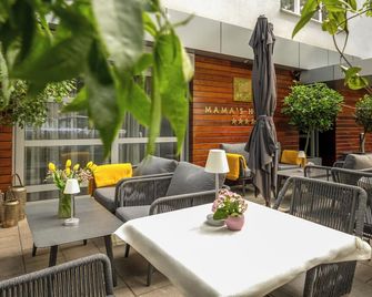 Mama's Design & Boutique Hotel - Bratislava - Patio