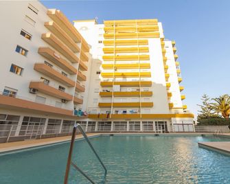 B43 - Spotless Seaview Apartment - Portimão - Pool