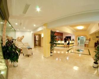 Hotel Cala Gat - Cala Ratjada - Lobby