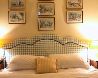 Stone House - Brackley - Bedroom