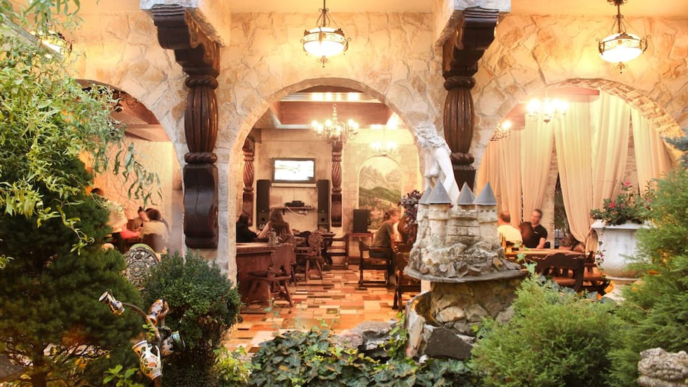 Hunter Prince Castle Hotel