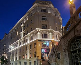 Pension Mozart - Vienna Center, Self Check-in - Vienna - Building