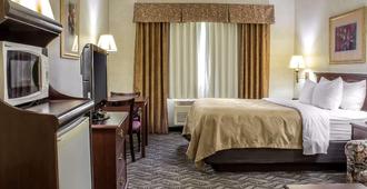 Quality Inn Kirksville - Kirksville - Bedroom