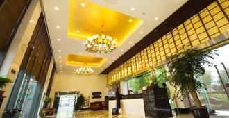Greentree Inn Jiangsu Suzhou New District Science And Technology College Business Hotel - Suzhou - Front desk