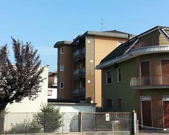 Apartment very comfortable, close to Expo, Fiera Milano, Milano - Rho - Edificio