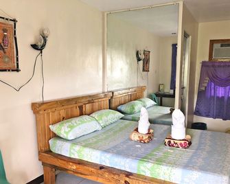 Famous Inn - Tagaytay - Chambre