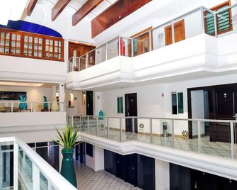 Hotel Boutique Plaza Doradas - San José del Cabo
