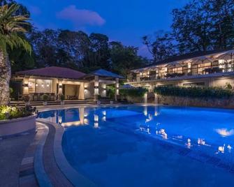 Hillcreek Gardens Tagaytay Hotel - Tagaytay - Uima-allas