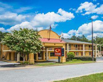 Econo Lodge Inn and Suites at Fort Moore - Columbus Metropolitan - Budova