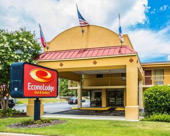 Econo Lodge Inn and Suites at Fort Benning - Columbus - Gebäude